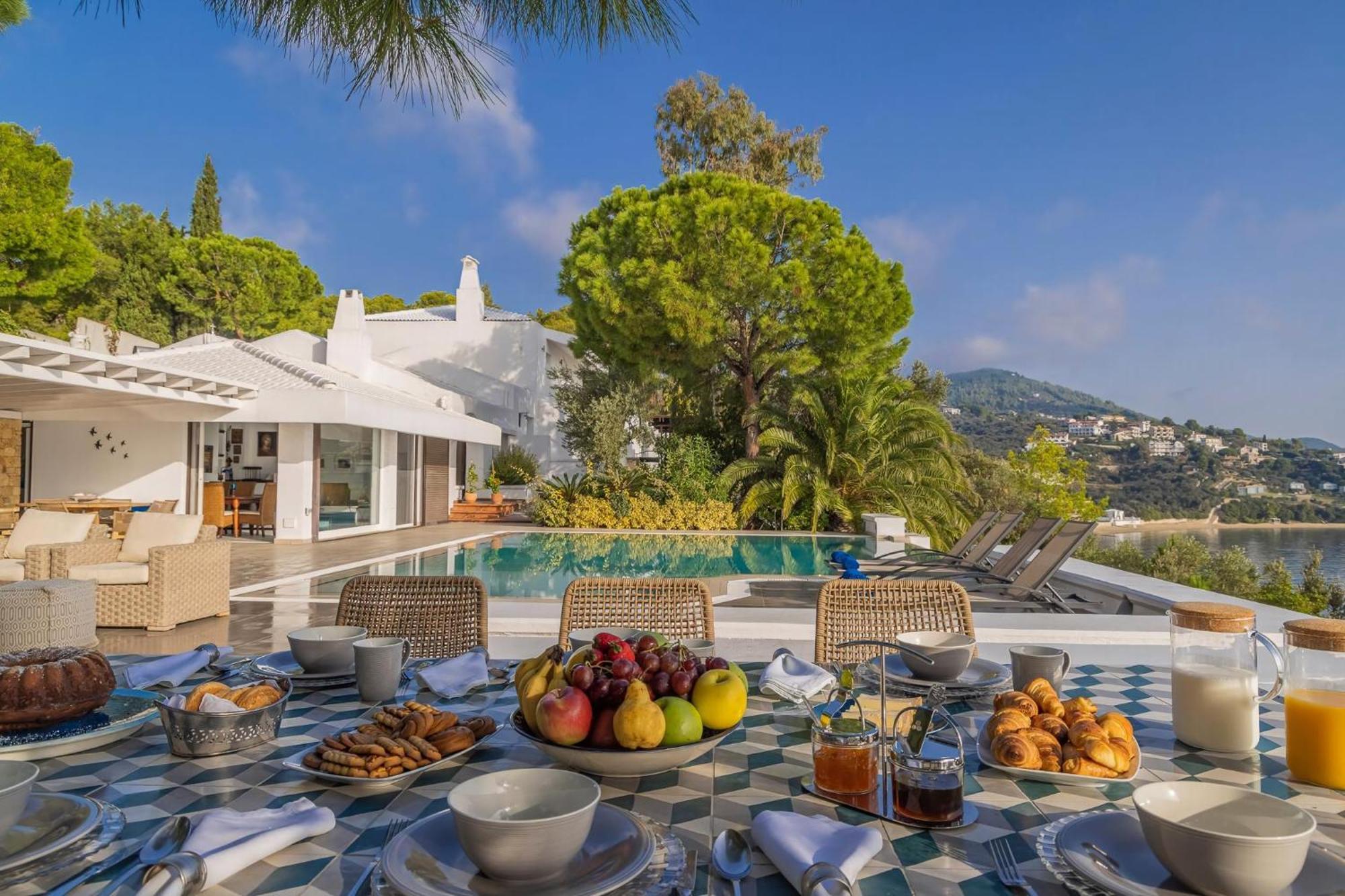 Super Luxury Skiathos Villa Seven Stunning Bedroom Suites Villa Daphne Achliades Achladies  Exterior photo