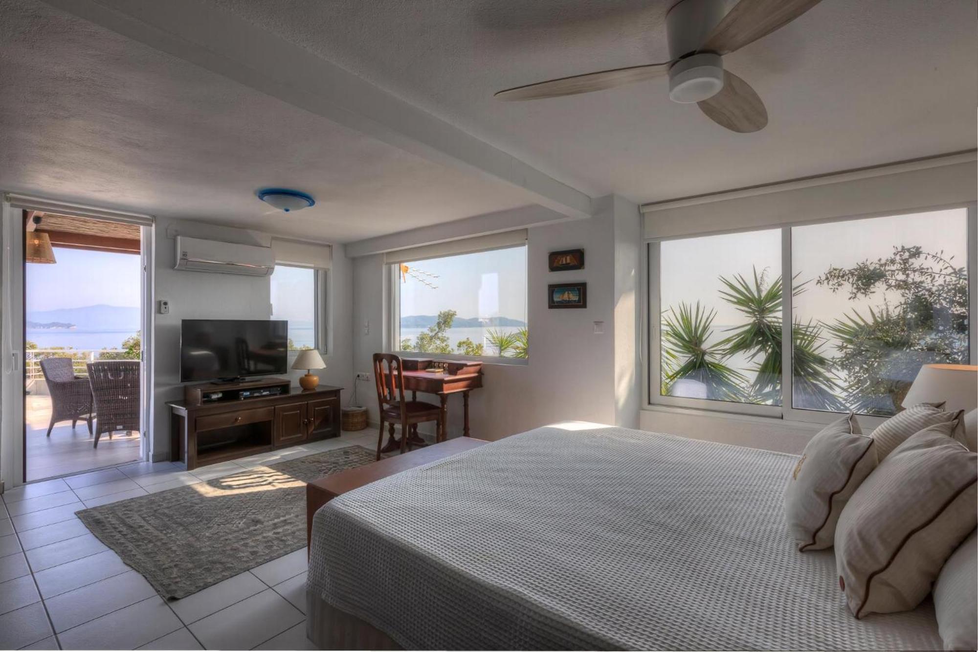 Super Luxury Skiathos Villa Seven Stunning Bedroom Suites Villa Daphne Achliades Achladies  Exterior photo